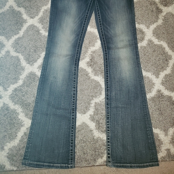 ●SOLD ON MERC● Miss Me Jeans boot cut- 34 inseam - Picture 14 of 14